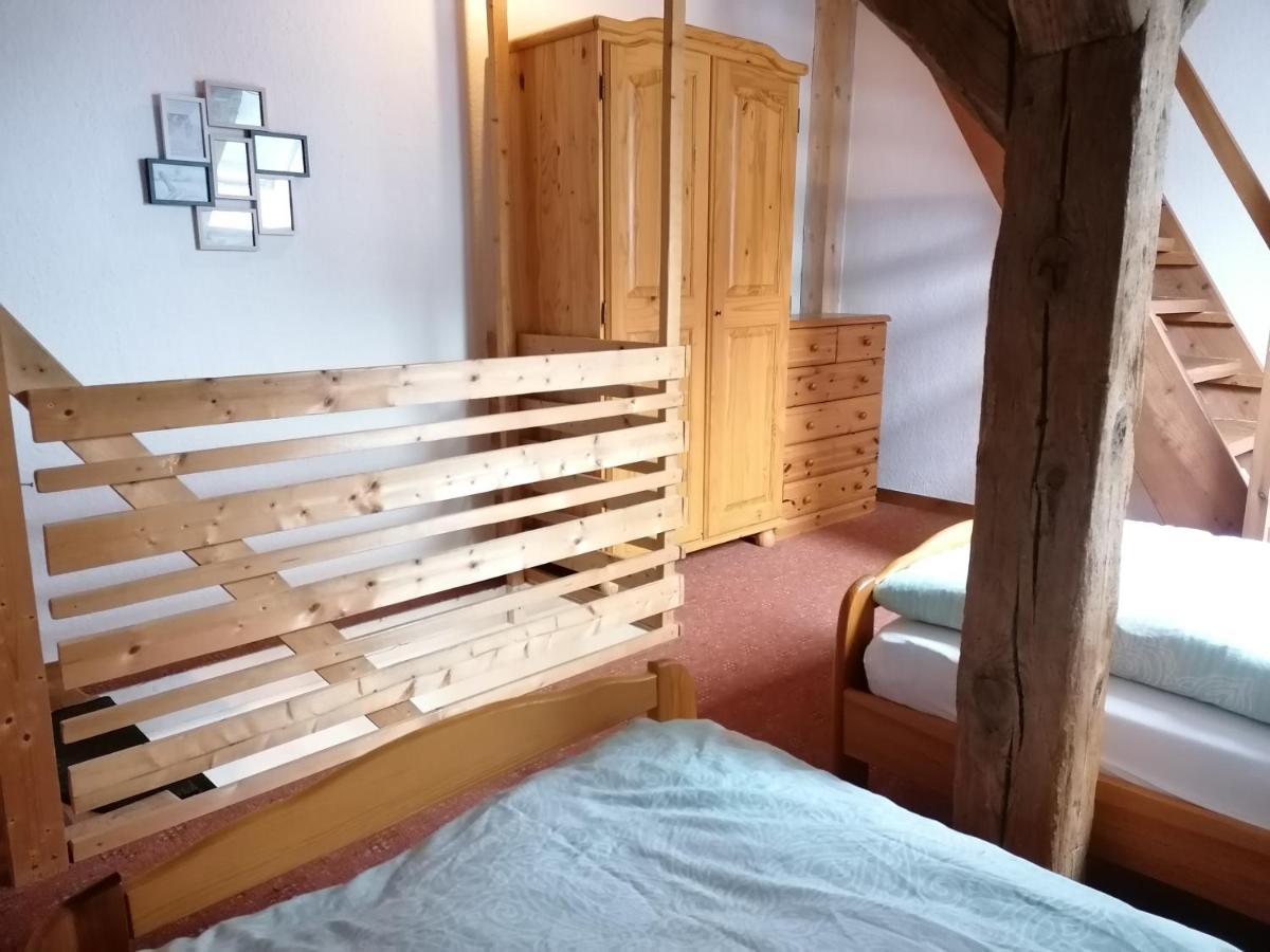 Boddenhus Auf Ruegen - Ferienwohnungen Und Pension Rappin Екстериор снимка