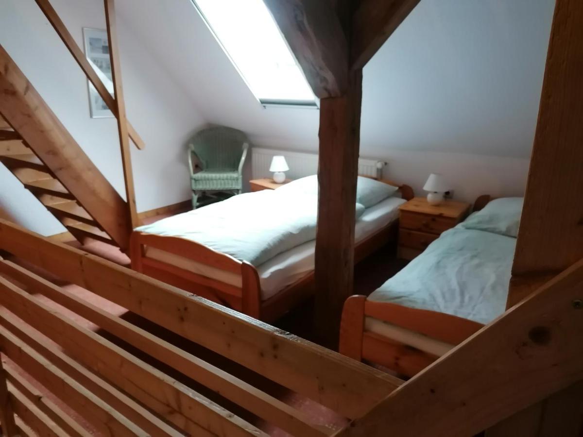 Boddenhus Auf Ruegen - Ferienwohnungen Und Pension Rappin Екстериор снимка