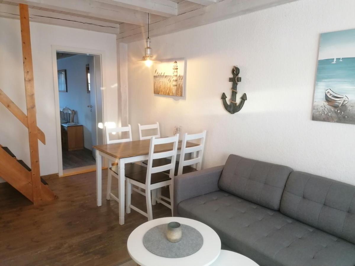 Boddenhus Auf Ruegen - Ferienwohnungen Und Pension Rappin Екстериор снимка