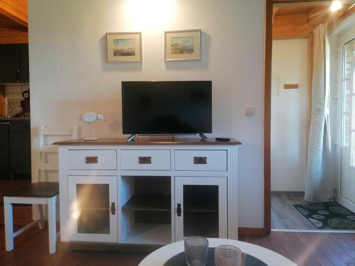 Boddenhus Auf Ruegen - Ferienwohnungen Und Pension Rappin Екстериор снимка