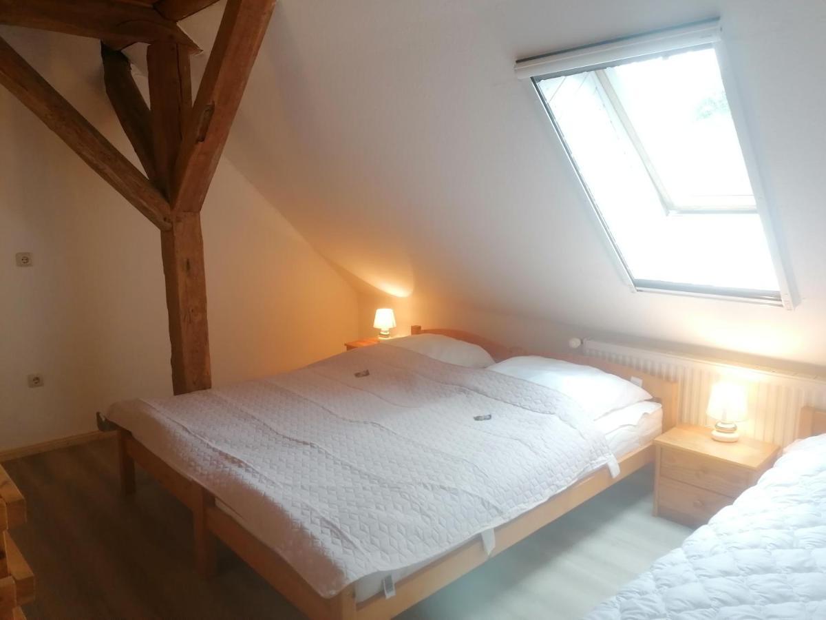 Boddenhus Auf Ruegen - Ferienwohnungen Und Pension Rappin Екстериор снимка