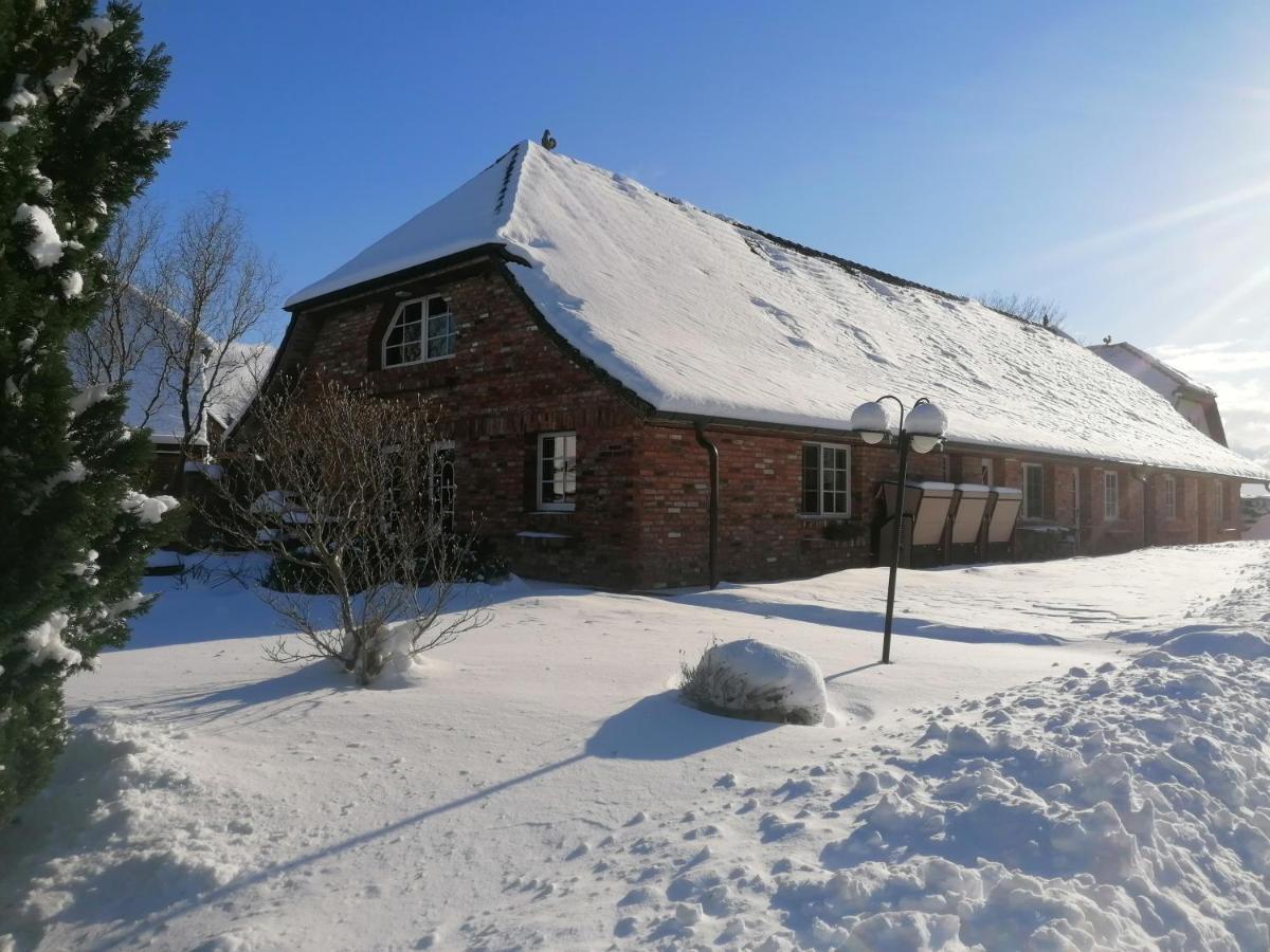 Boddenhus Auf Ruegen - Ferienwohnungen Und Pension Rappin Екстериор снимка